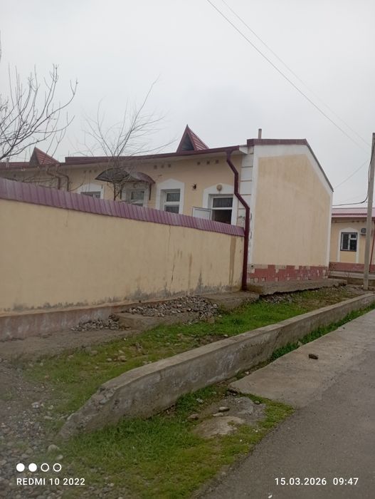 2сотихли котеж сотилади углавойда жойлашган 3хонали холати уртача