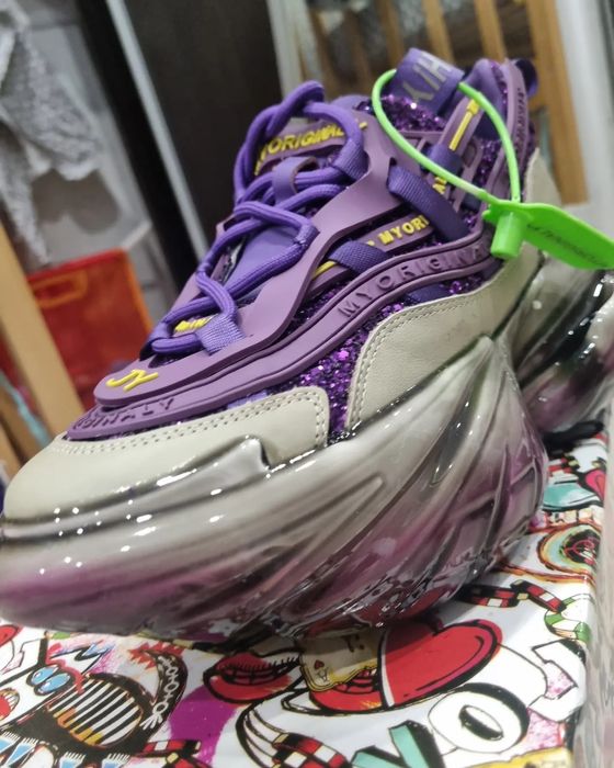 Кроссовки кожанные весна/лето