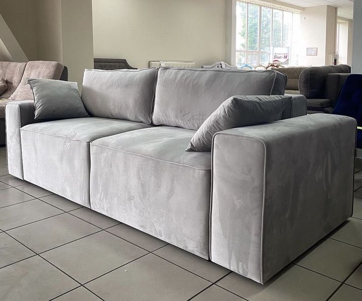 Рестоврация мягкой мебели, ремонт мебели, перетяжка мебели.