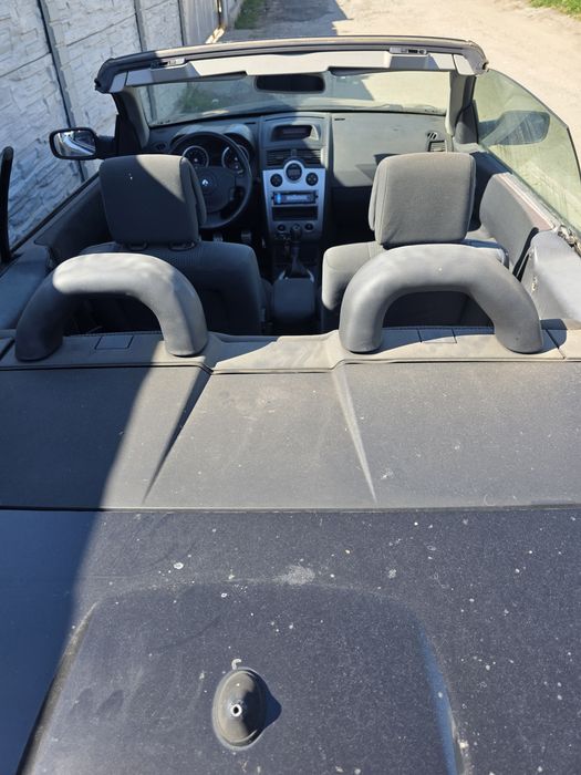 Dezmembrez Renault Megane 2 cabrio 1.9 dci