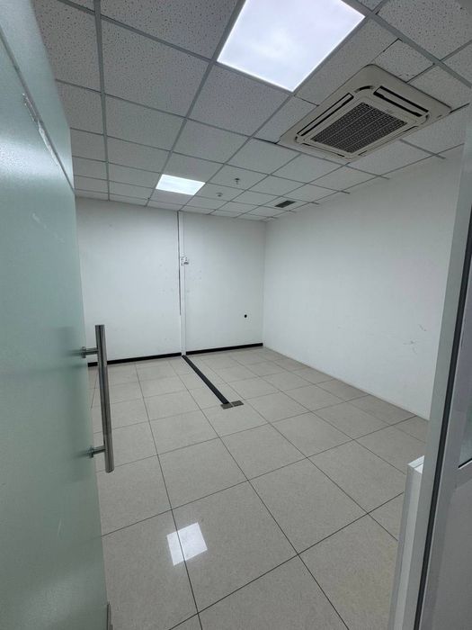 Аренда офис  Westminster 
213м2