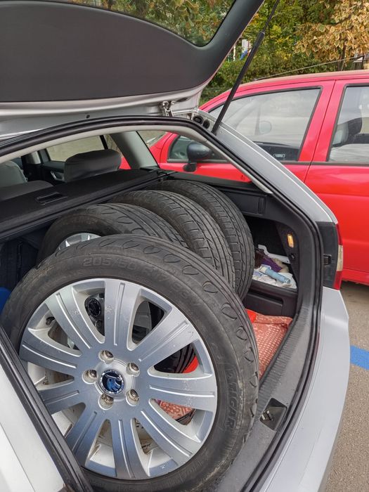 Cauciucuri de vara cu jante aliaj  pentru Skoda Octavia combi