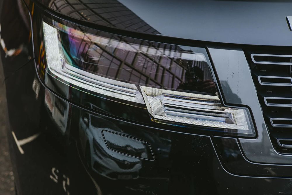 Land Rover Range Rover 2024 hibrid, 118.972 € — imagine 4