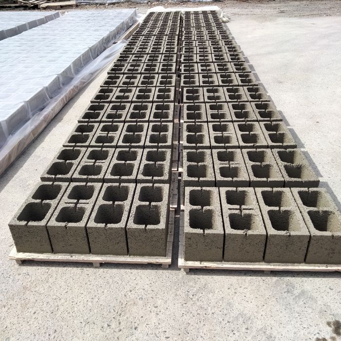 Продам пескоблоки.