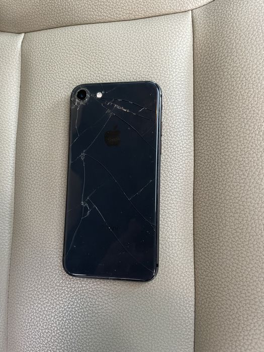 Apple IPhone 8 / 64gb/ origonal