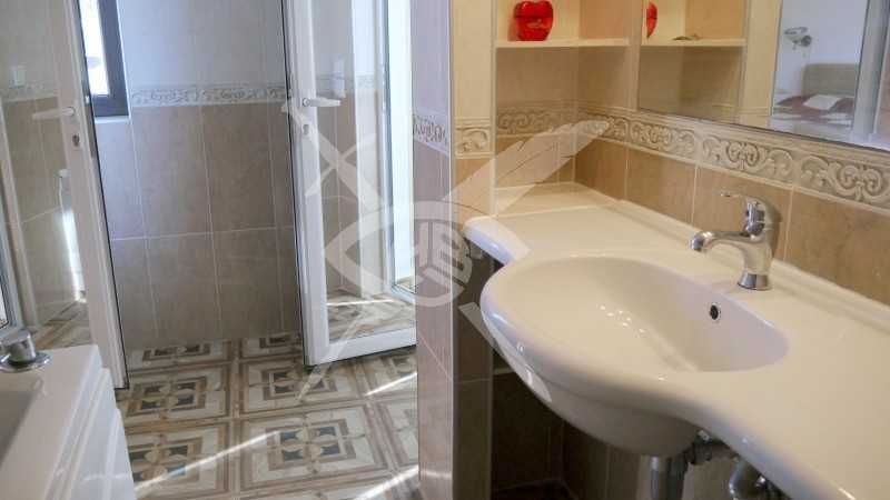 Тристаен апартамент в Несебър 61816