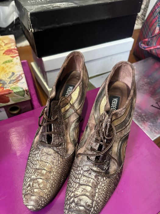 Продам ботиночки