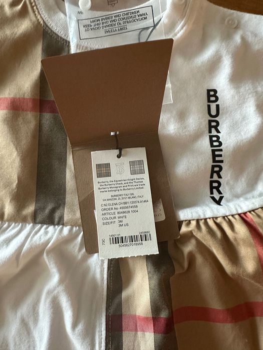 Рокля и гащички, Burberry