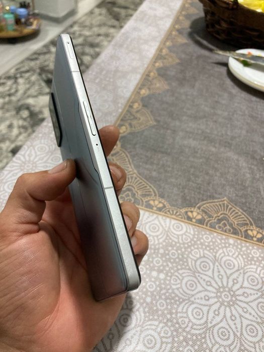 Poco F4 GT 5G 12/256 Kuchli pressesor