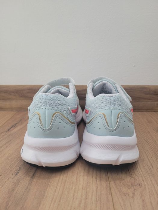 Детски маратонки Asics-32 номер