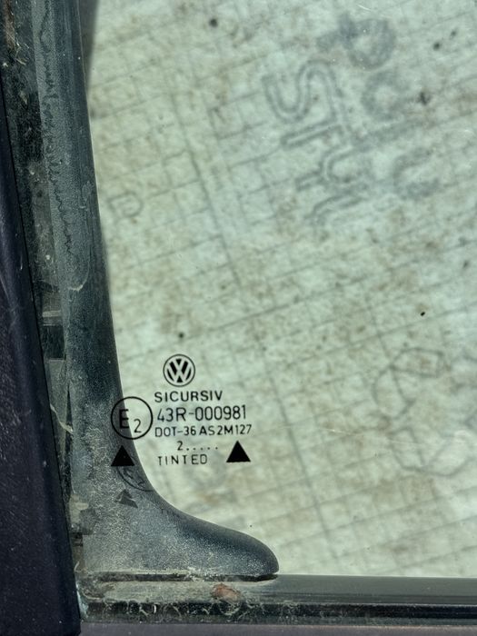 Задняя правая дверь Passat B3