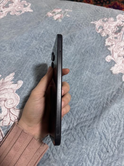 Продам Редми 12 В хорошем состоянии