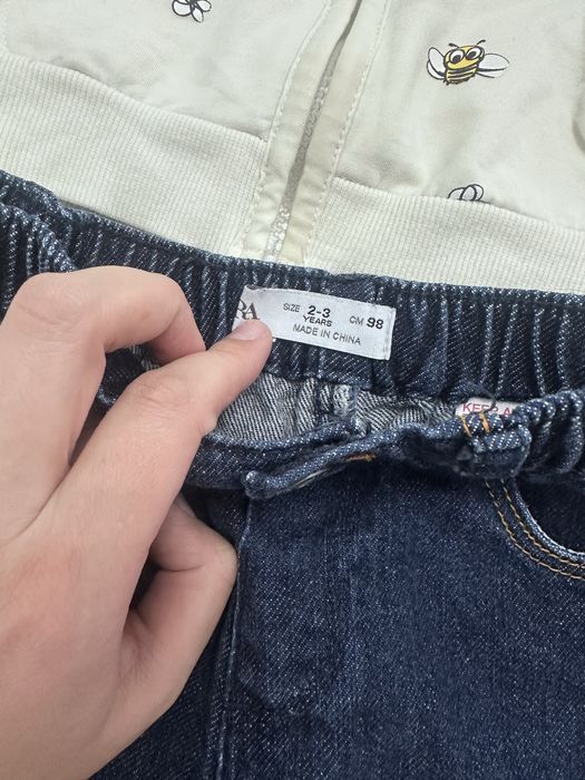 Продаются детские джинсы