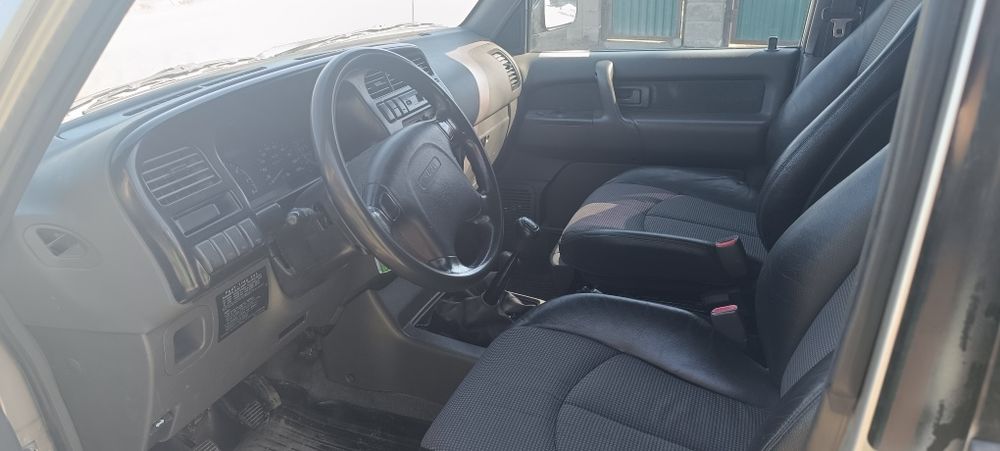 Внедорожник Isuzu Trooper