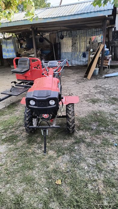 Vând motocultor nou