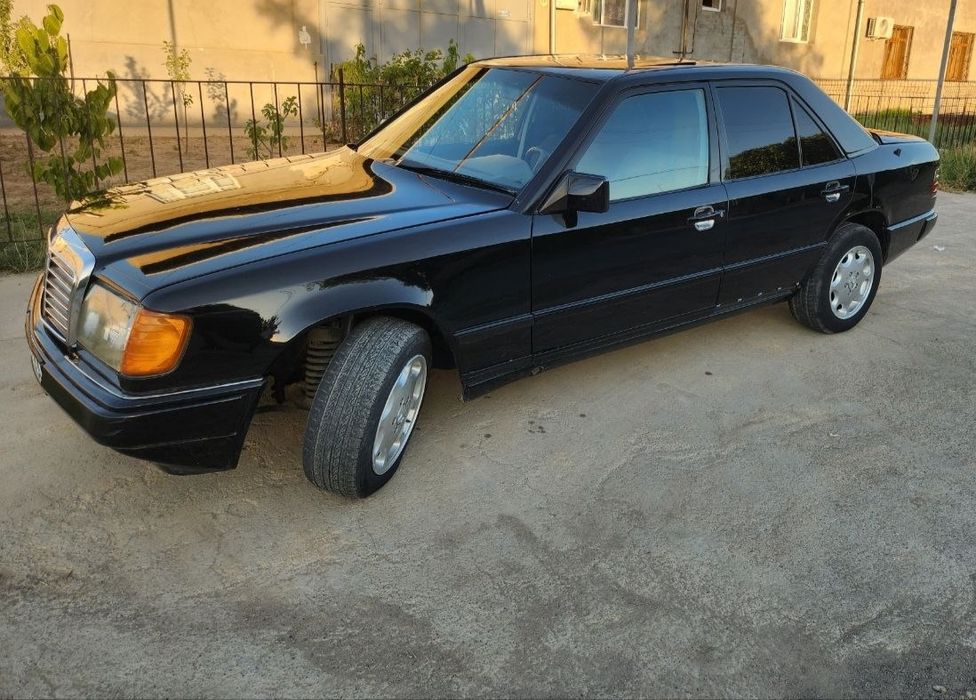 Mercedes Benz W 124