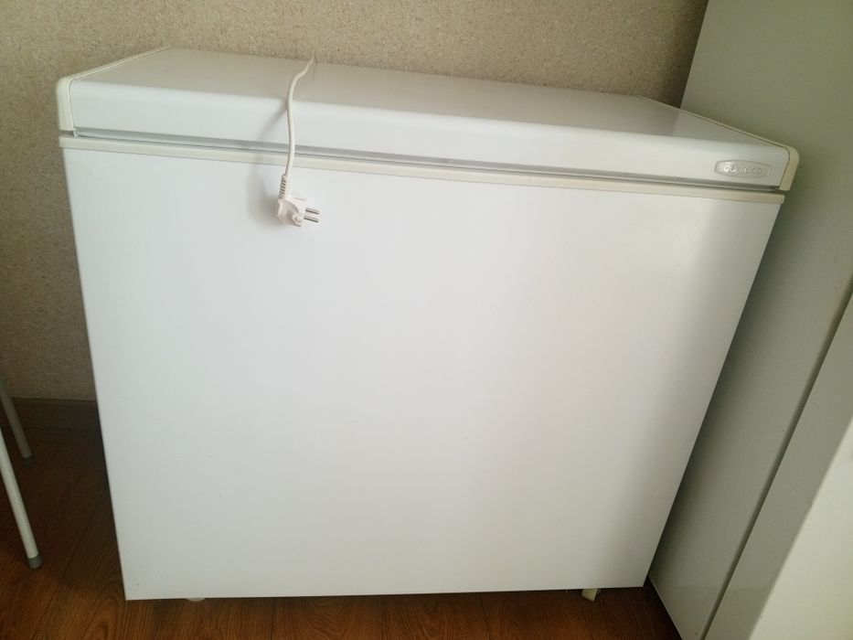 Продам морозильник (ларь)