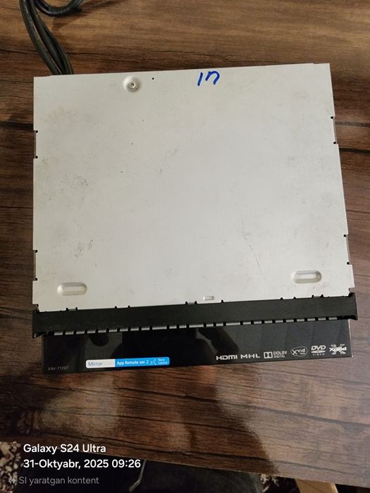 Sony Xav-712bt

MODEL NO. XAV-712BT