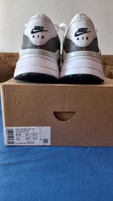 Vînd adidași NIKE AIR MAX mărimea 43
