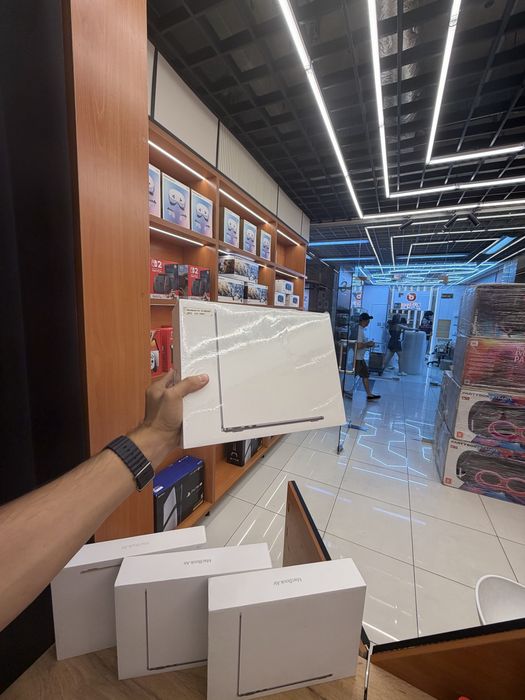 Macbook Air  2023года M2 8/512Gb новый