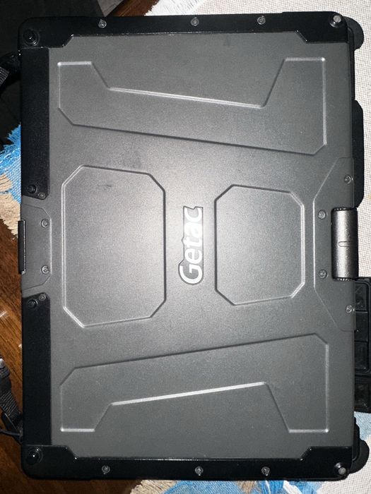 leptop profesional Getac v110 i5