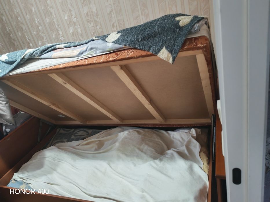 Продам кровать 1,5м