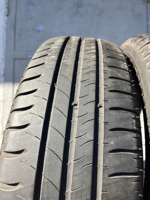 2 бр. летни гуми 185/65/15 Michelin 4,5-5 mm DOT 1517