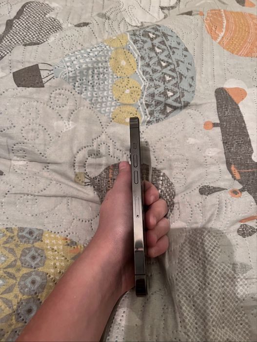 Айфон 13pro на 512 гигобайт