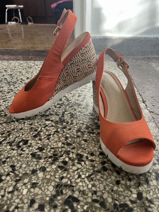 Нови обувки 36/37 номер