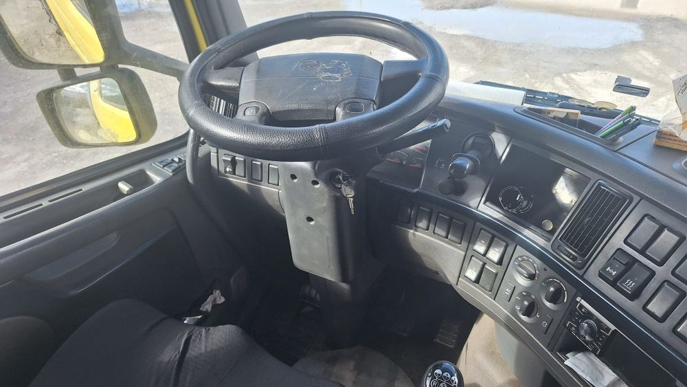 Vand camion volvo