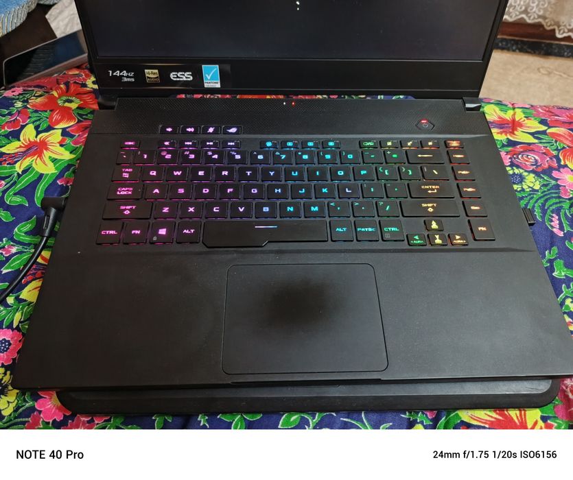 Igravoy novutbook Asus rog zephyrs i7 9750h rtx 2060 6Gb 16 Ram
