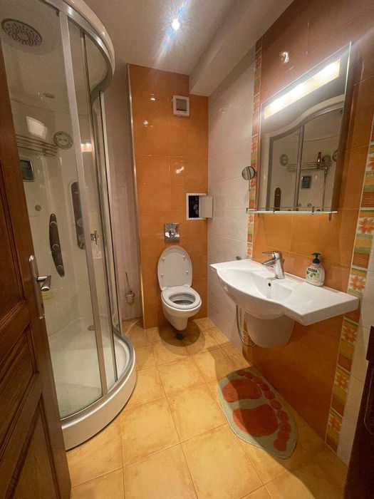 Продава се Тристаен апартамент в Бургас, Лазур - 110 кв.м за 2273 €/кв.м - Снимка #17