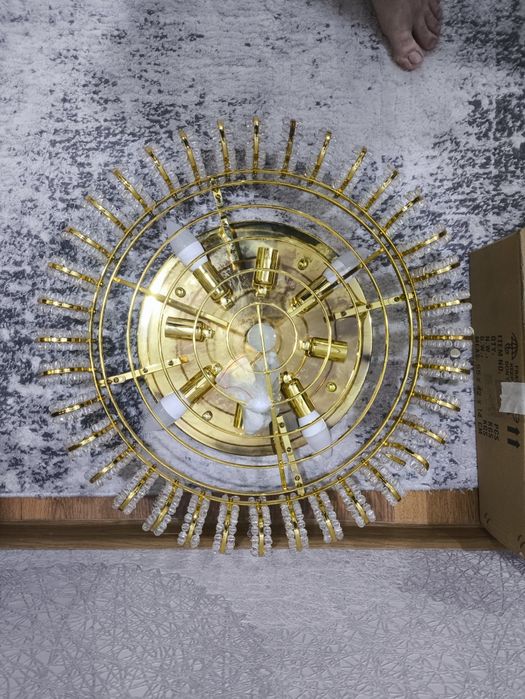 Люстра с хрустальными шарами