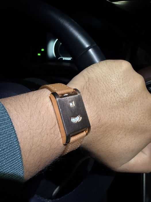 Срочно продам часы