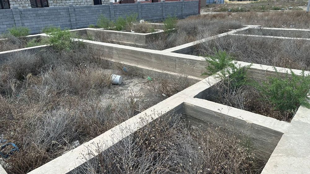 Наурыздан жер сатылады.