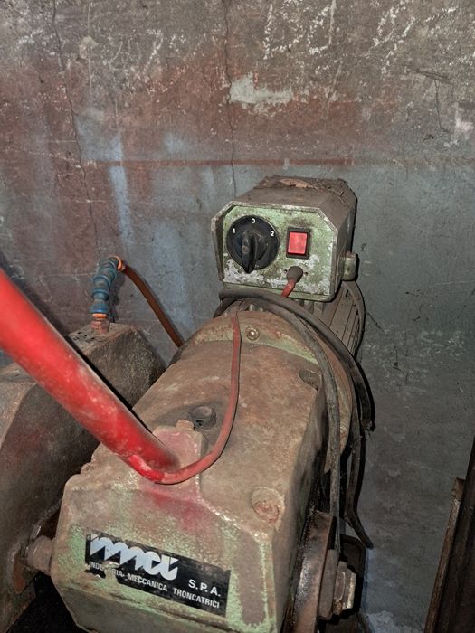 Vand circular pentru fier la viteza mica fuctioneaza la 380v