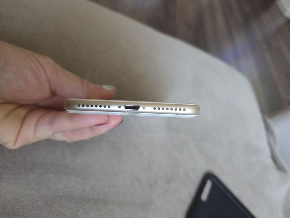 Iphone 7 plus Gold 128gb 100% батерия