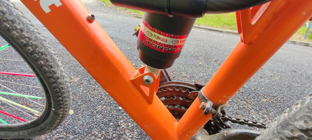 Vând bicicleta ca nouă