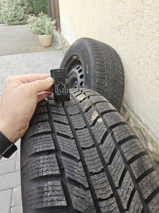 Anvelope iarna cu Jante tabla 215 65 R 16