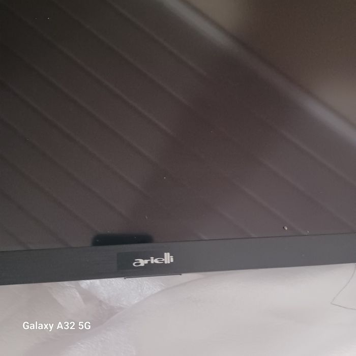 Продавам Led  телевизор Ариели 32 инча
