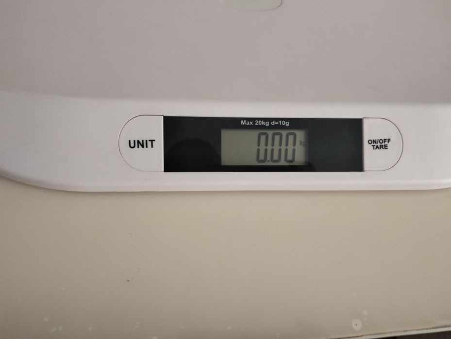 Весы детские электронные.