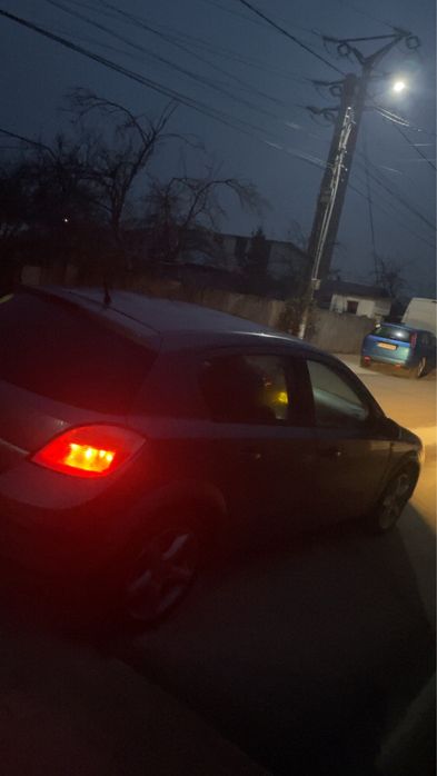 Opel astra H 2004
