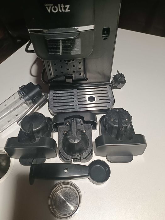 Еспресо машина за капсули и мляно кафе 8в1 Oliver Voltz OV51171I5, 20 бара/1350W