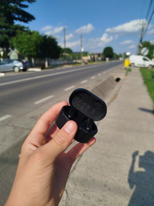 Vând căști wireless Philips