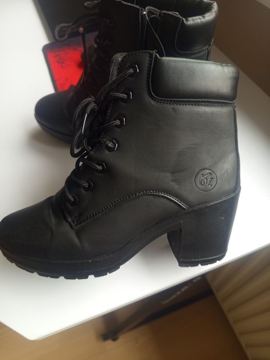 Дамски черни боти