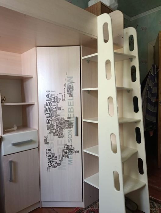 Продам детский гарнитур, состояние отличное