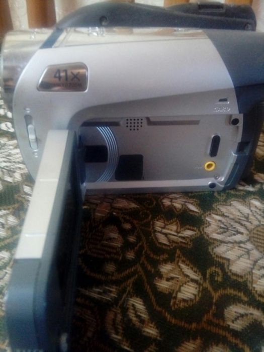 Продам видекамеру Саnon