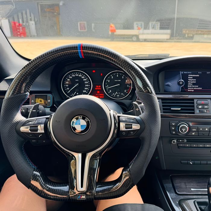 Volan BMW M Carbon - E, X & Z Series - E53, E70, E71, E81, E90, E92.