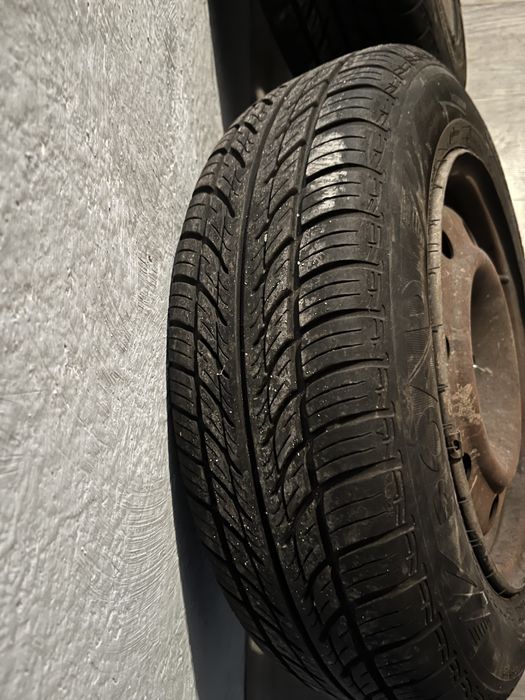 Летни гуми на джанти