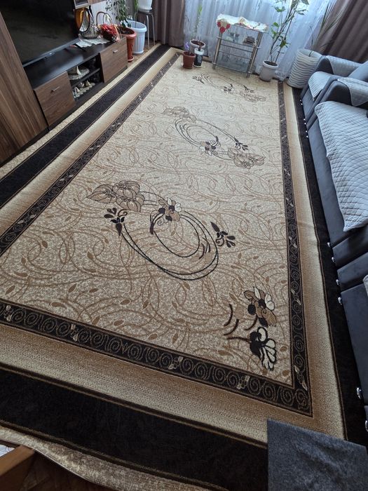 Продам б/у ковёр